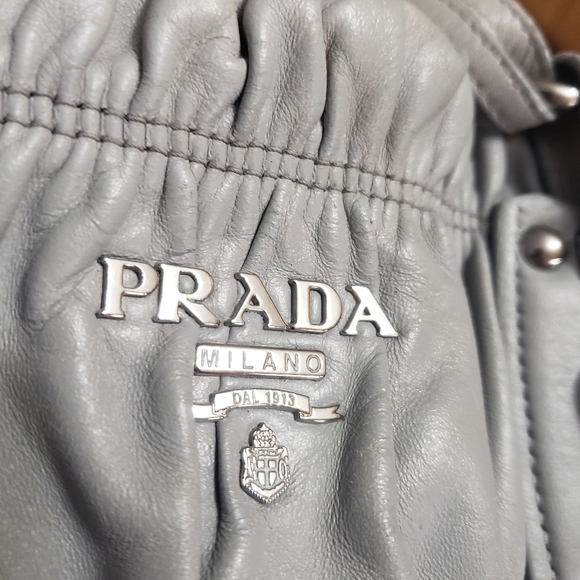 Prada gaufre - Picture 3 of 8